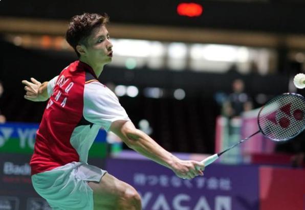 的表现令人 的表现令人