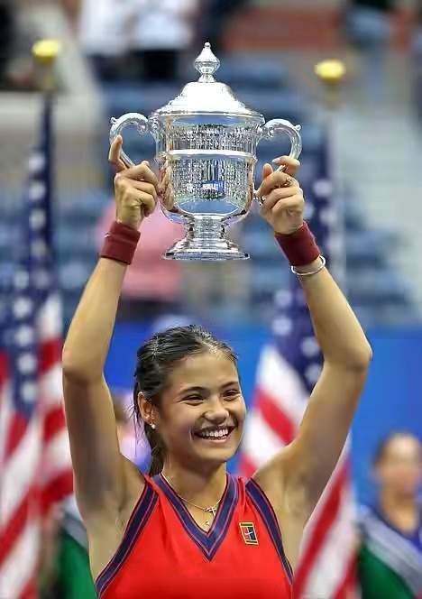 经济形势艰 经济形势艰