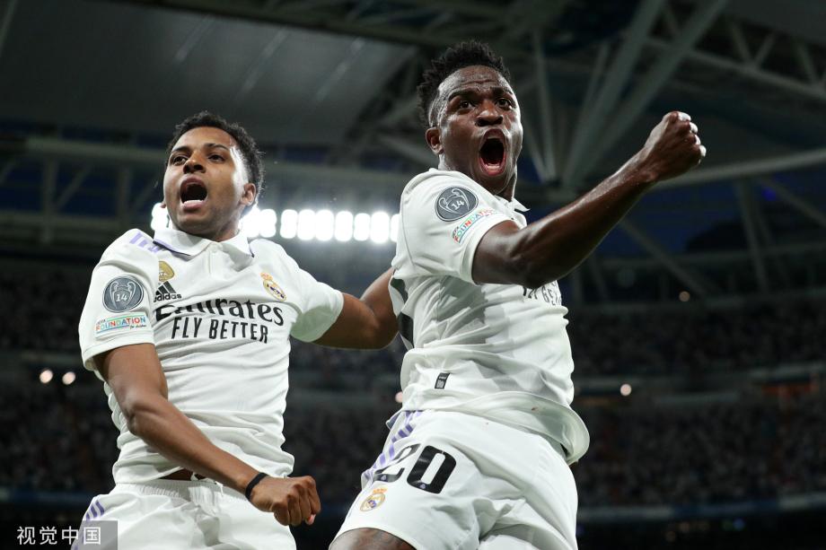 的挡拆持球 的挡拆持球